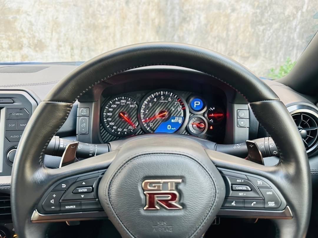 2022 Nissan GT-R (R35) สีน้ำเงิน (รูปที่ 15)