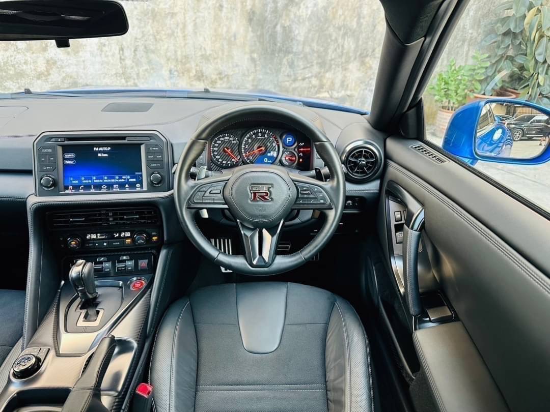 2022 Nissan GT-R (R35) สีน้ำเงิน (รูปที่ 16)
