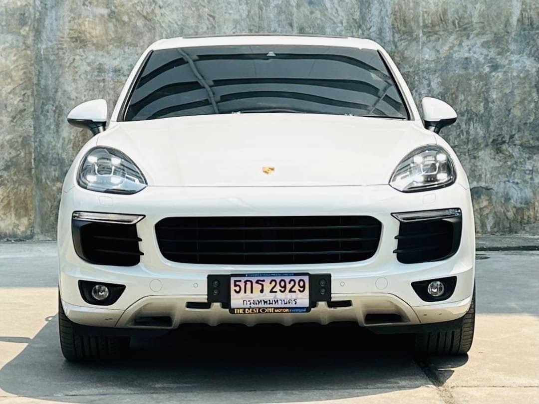 2016 Porsche Cayenne E-Hybrid สีขาว (รูปที่ 7)