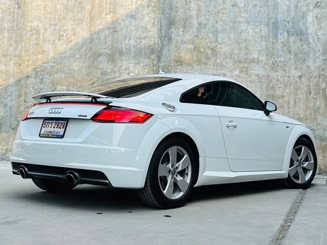 2017 Audi TT สีขาว