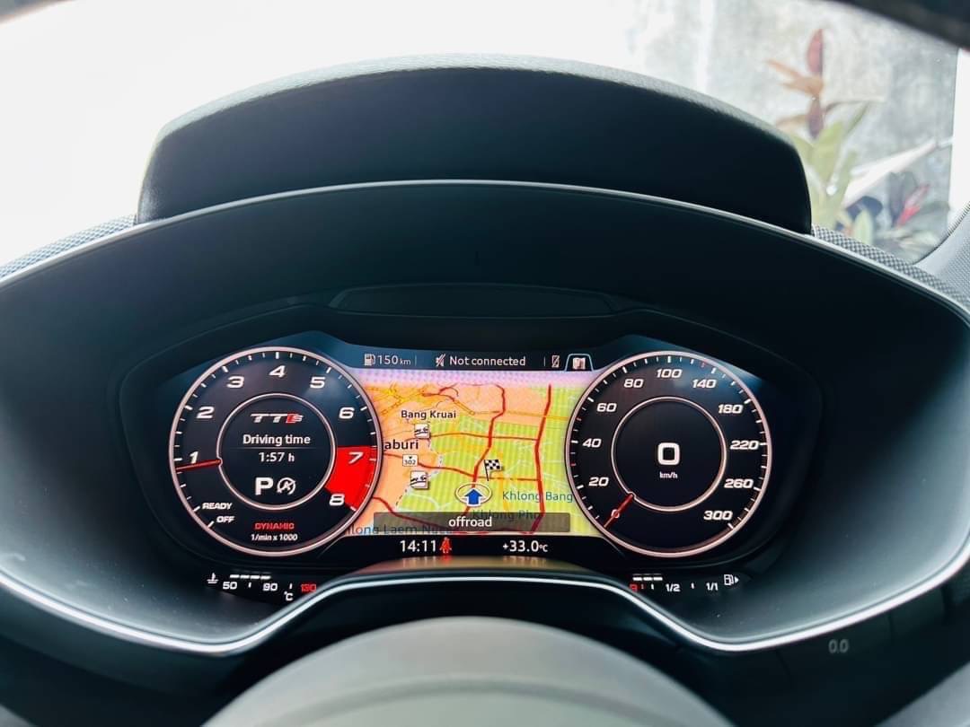 2018 Audi TT สีแดง (รูปที่ 11)