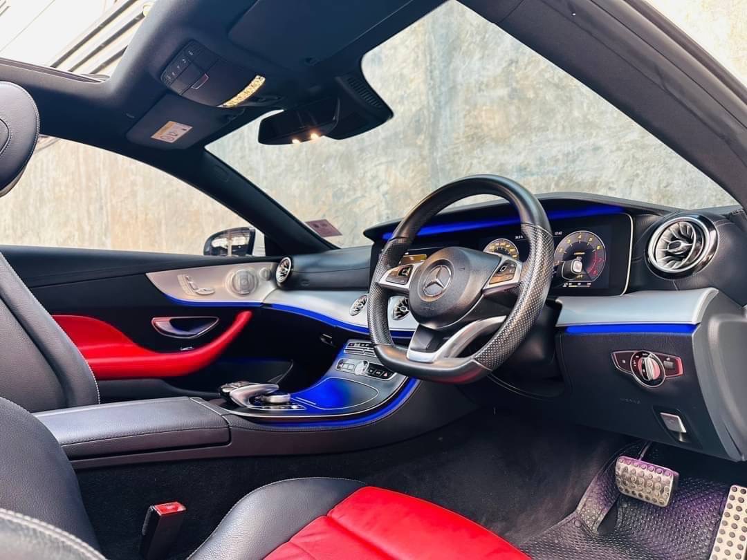 2018 Mercedes-Benz E-Class W213 E300e AMG สีขาว (รูปที่ 9)