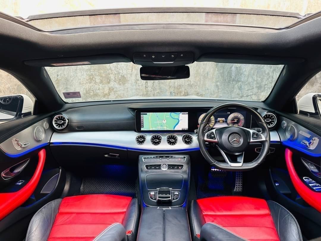 2018 Mercedes-Benz E-Class W213 E300e AMG สีขาว (รูปที่ 5)