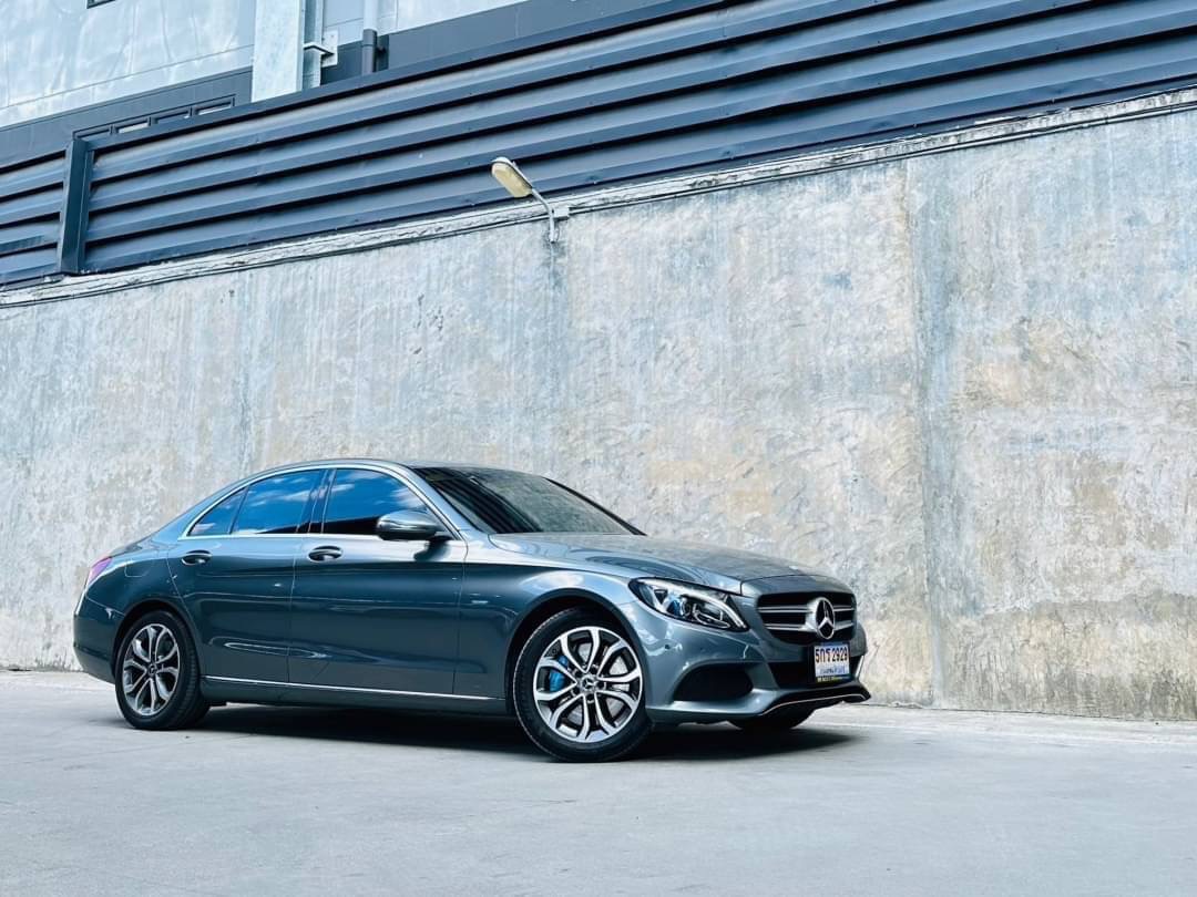2017 Mercedes-Benz C-Class Coupe C43 AMG สีเทา (รูปที่ 3)
