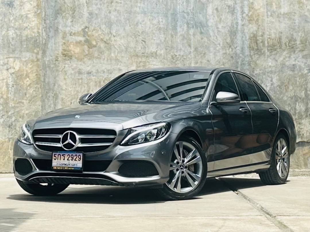 2018 Mercedes-Benz C-Class C 350 e AMG สีเทา (รูปที่ 2)