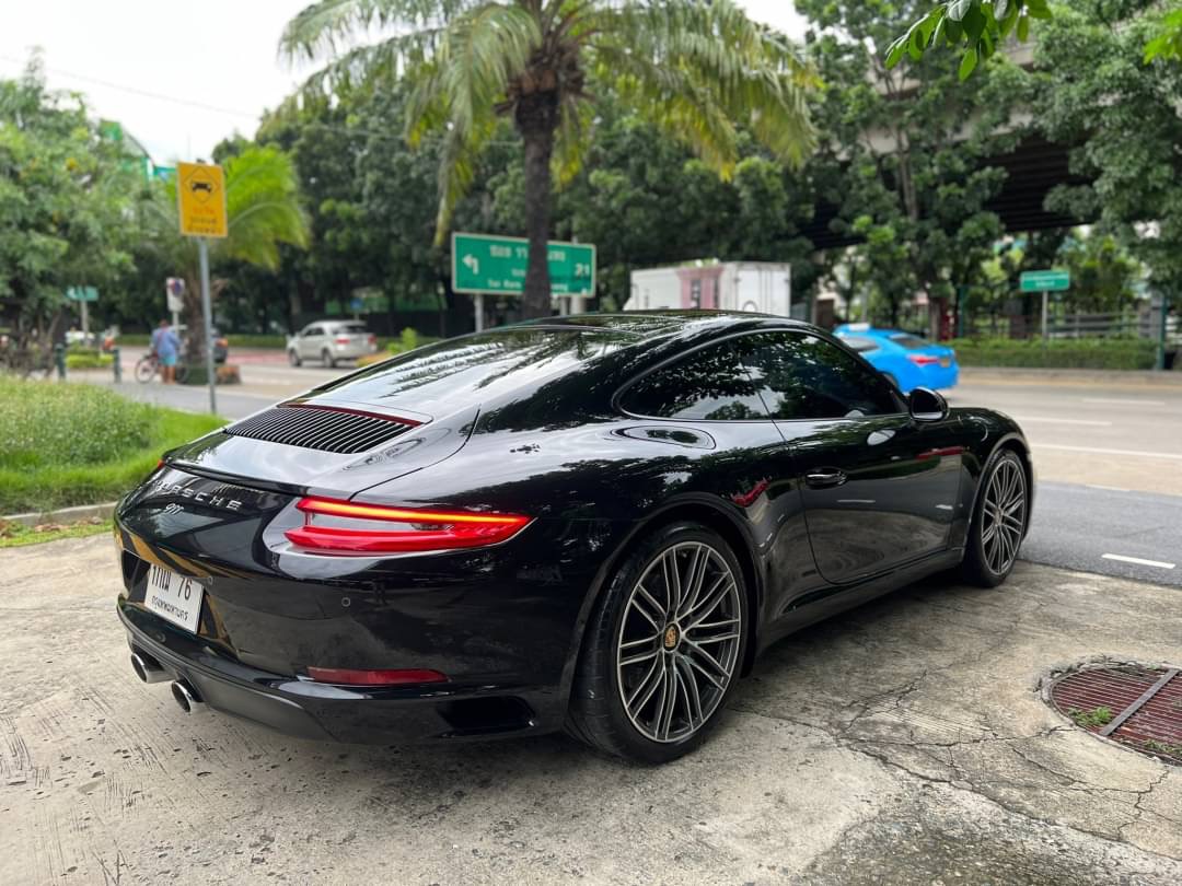 2017 Lamborghini Carera 991.2 สีดำ (รูปที่ 12)