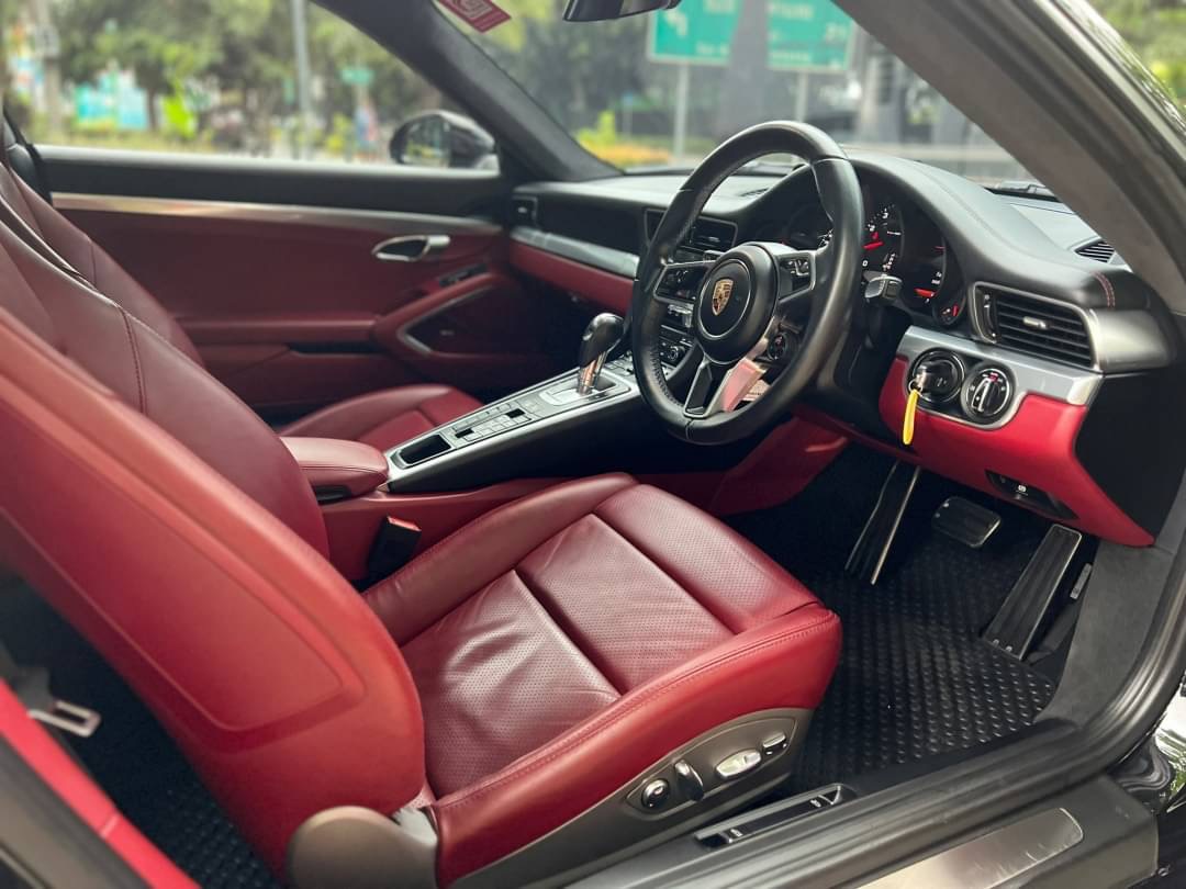 2017 Lamborghini Carera 991.2 สีดำ (รูปที่ 8)
