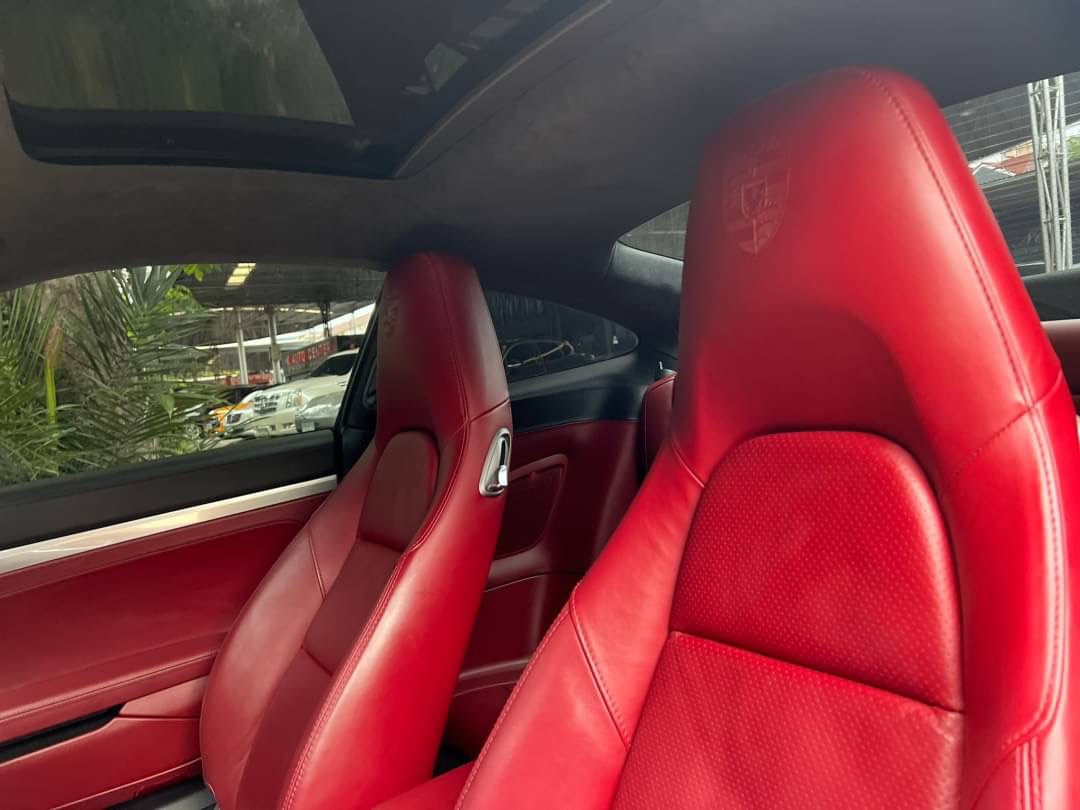 2017 Lamborghini Carera 991.2 สีดำ (รูปที่ 9)