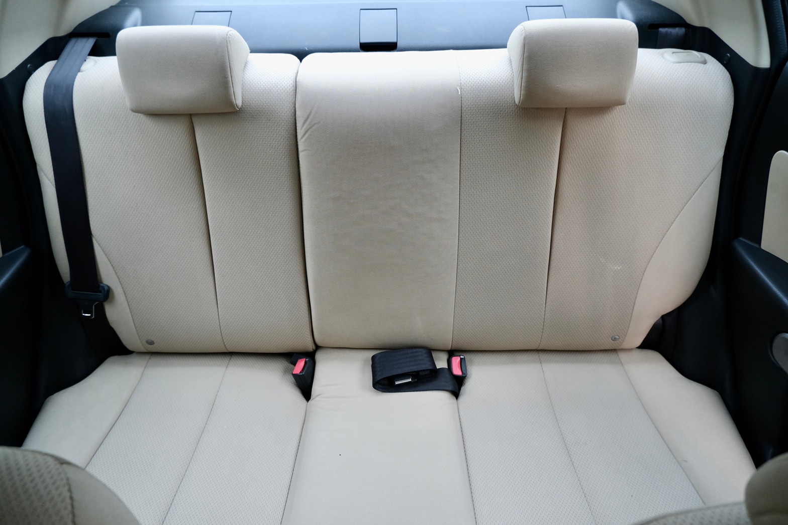 Mazda2 Groove 1.5 ปี2010 เกียร์ธรรมดา เบนซิน สีดำ (รูปที่ 3)