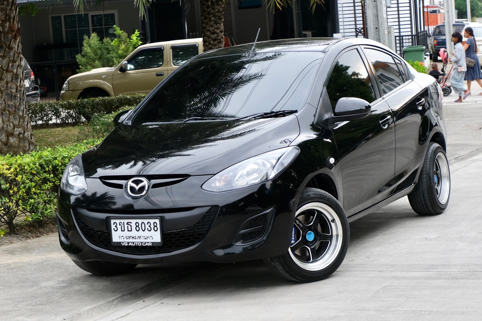 Mazda2 Groove 1.5 ปี2010 เกียร์ธรรมดา เบนซิน สีดำ