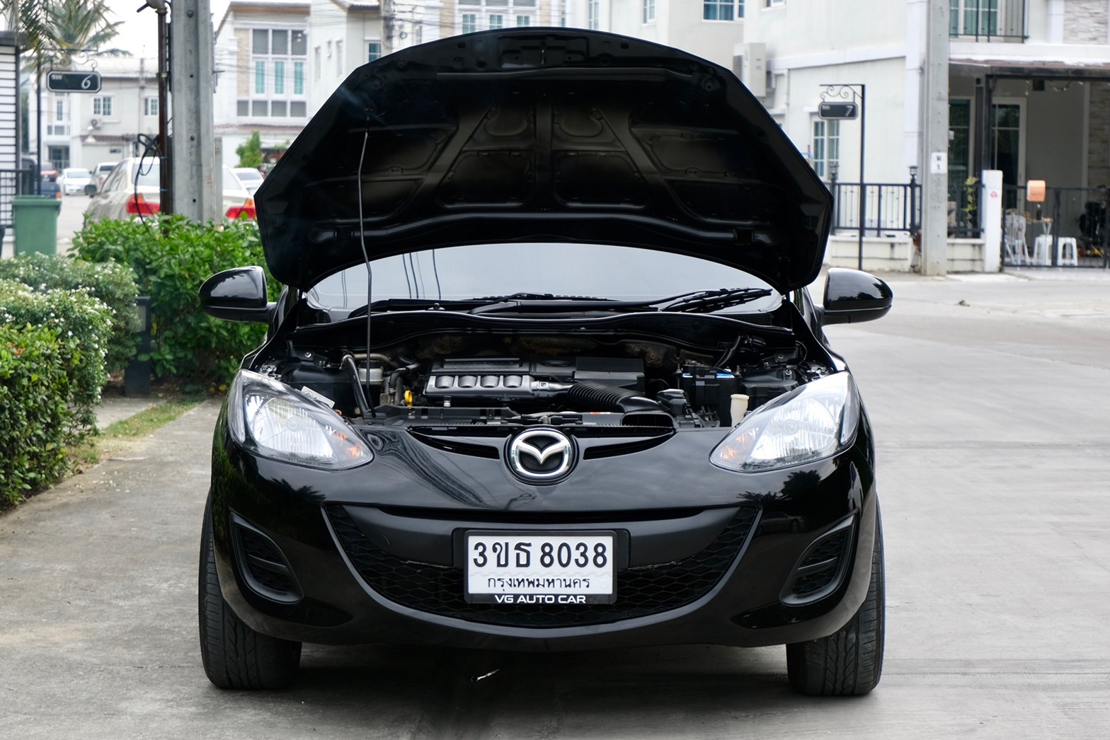 Mazda2 Groove 1.5 ปี2010 เกียร์ธรรมดา เบนซิน สีดำ (รูปที่ 10)