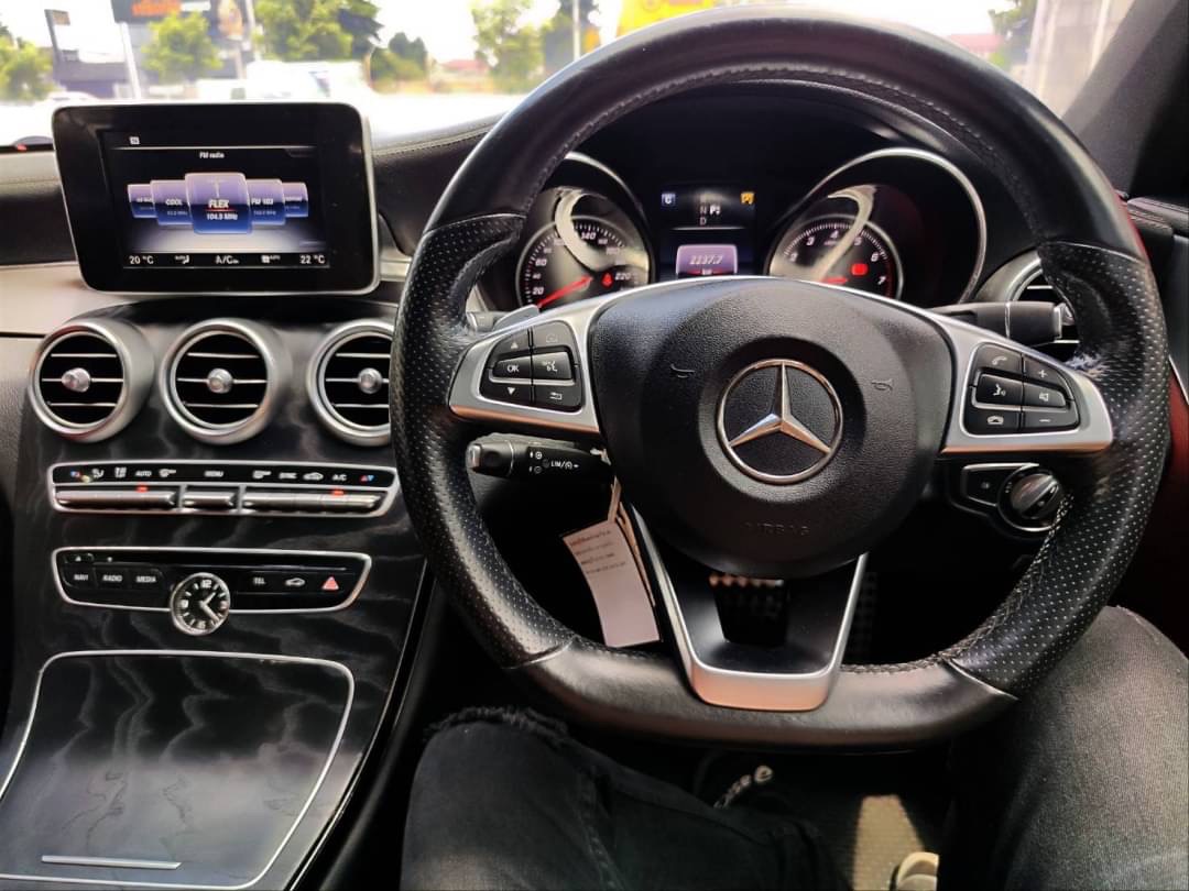 2017 Mercedes-Benz C-Class C 250 Coupe AMG สีแดง (รูปที่ 5)