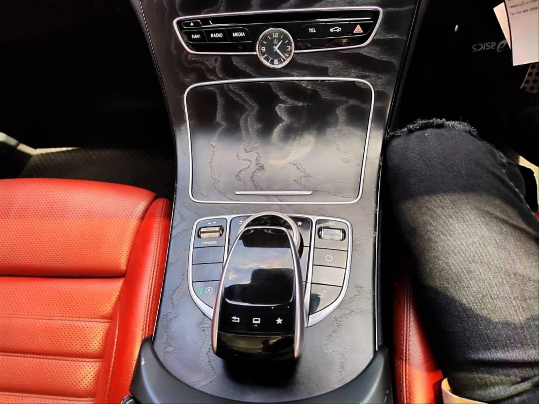2017 Mercedes-Benz C-Class C 250 Coupe AMG สีแดง (รูปที่ 2)
