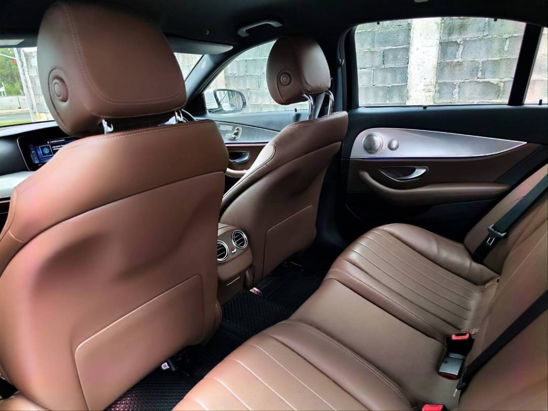 2018 Mercedes-Benz E-Class W213 E300e AMG สีขาว (รูปที่ 7)