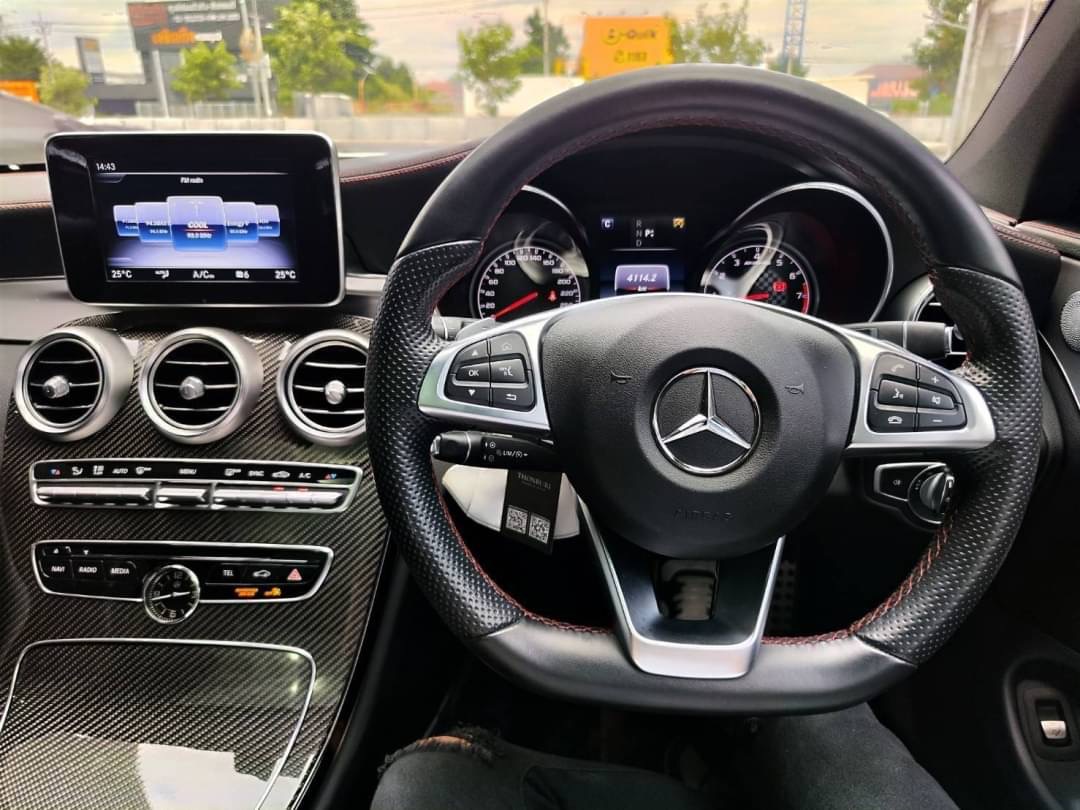 2018 Mercedes-Benz C-Class Coupe C43 AMG สีขาว (รูปที่ 2)