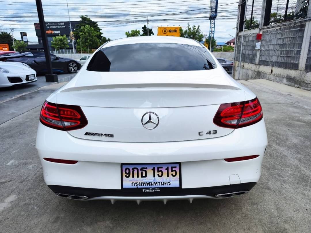 2018 Mercedes-Benz C-Class Coupe C43 AMG สีขาว (รูปที่ 13)