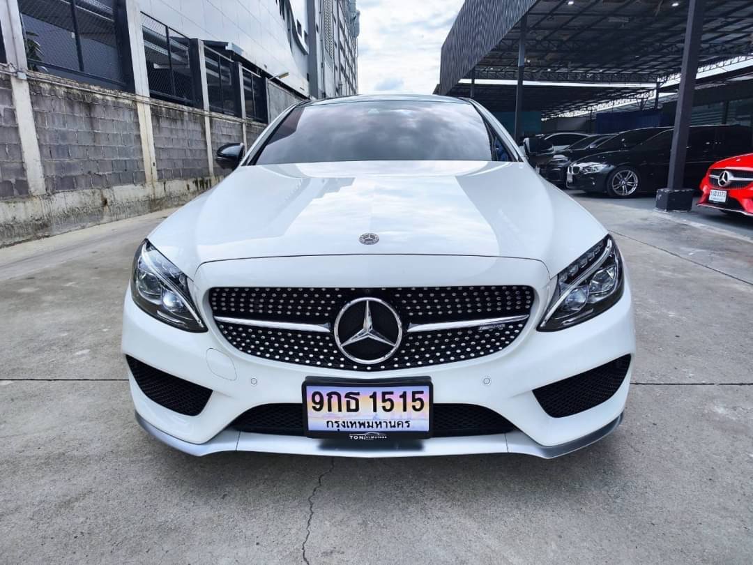 2018 Mercedes-Benz C-Class Coupe C43 AMG สีขาว (รูปที่ 4)