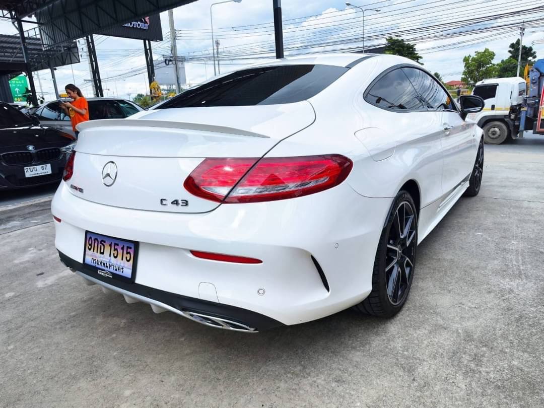 2018 Mercedes-Benz C-Class Coupe C43 AMG สีขาว (รูปที่ 9)