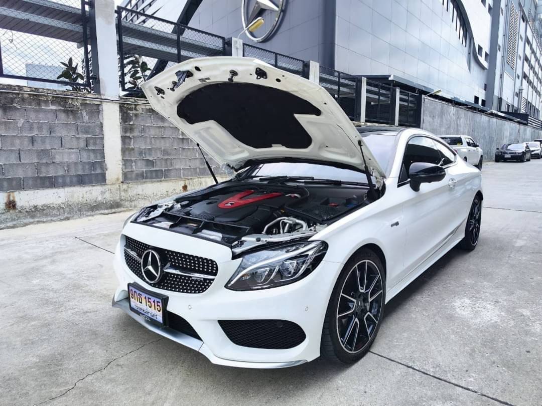 2018 Mercedes-Benz C-Class Coupe C43 AMG สีขาว (รูปที่ 3)