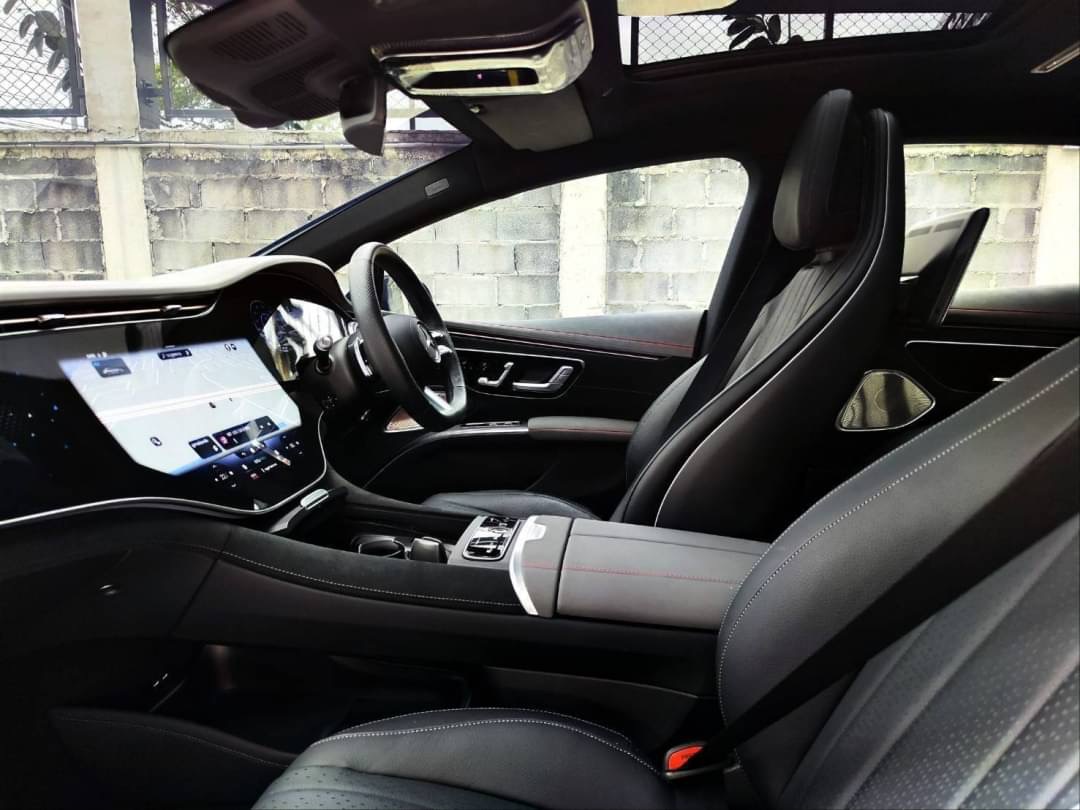 2023 Mercedes-Benz EQS 500 4MATIC AMG สีดำ (รูปที่ 7)