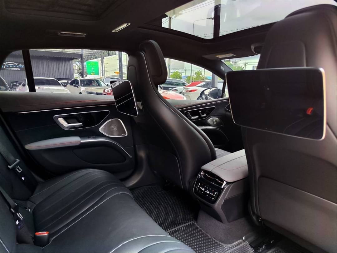 2023 Mercedes-Benz EQS 500 4MATIC AMG สีดำ (รูปที่ 10)