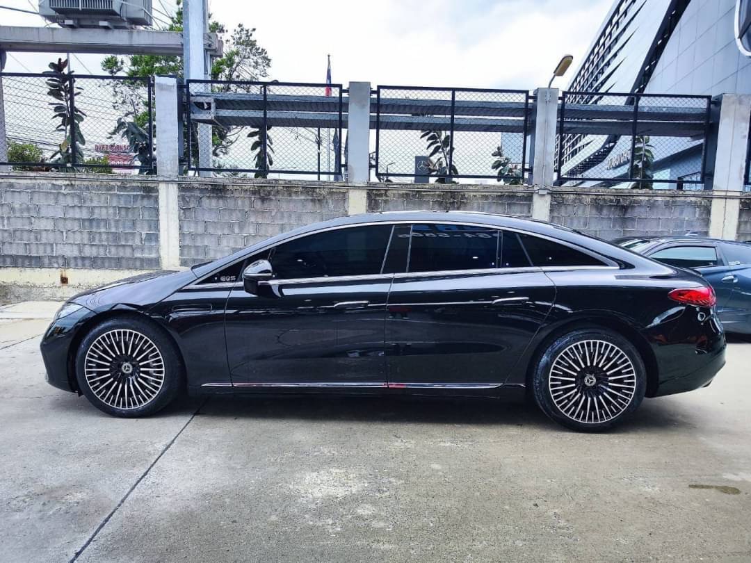 2023 Mercedes-Benz EQS 500 4MATIC AMG สีดำ (รูปที่ 14)
