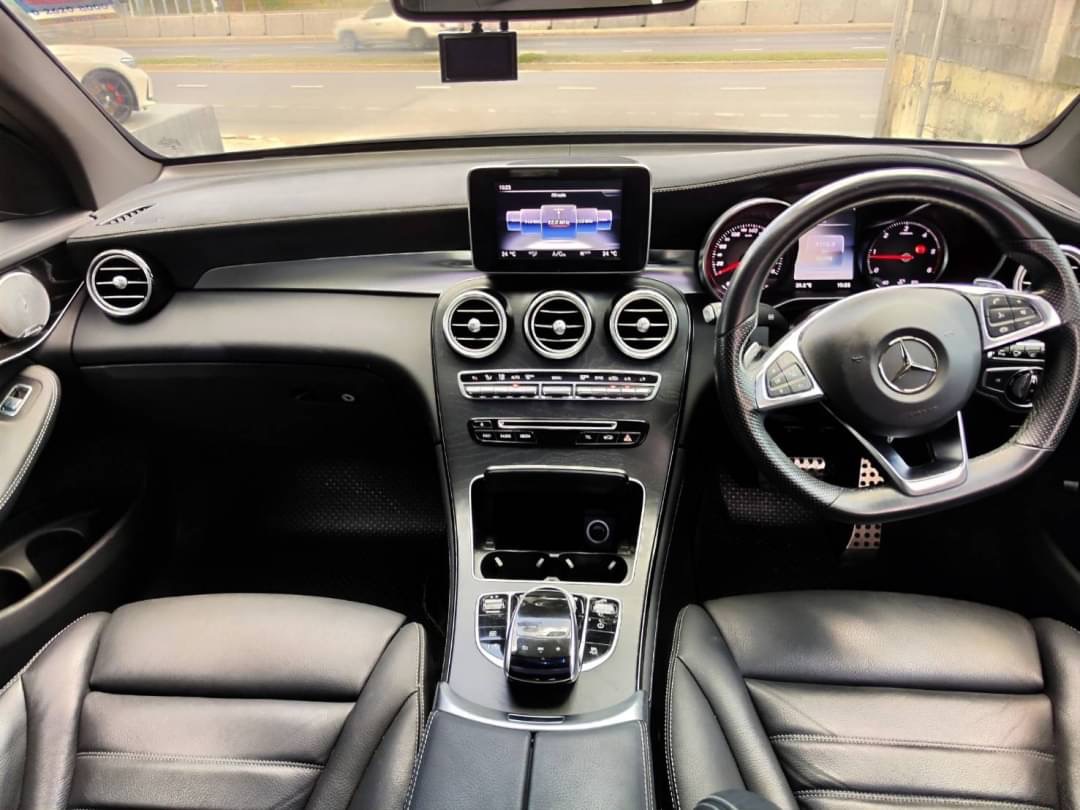 2017 Mercedes-Benz GLC-Class GLC 250 d สีดำ (รูปที่ 6)