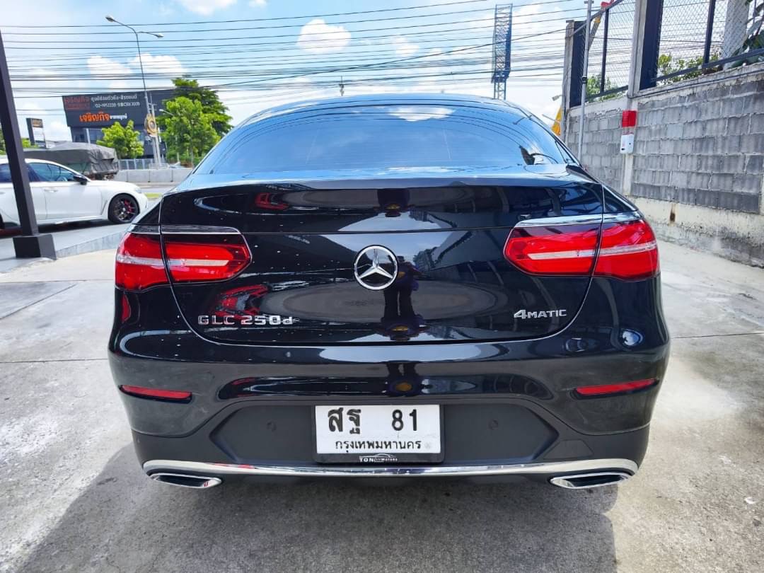 2017 Mercedes-Benz GLC-Class GLC 250 d สีดำ (รูปที่ 15)