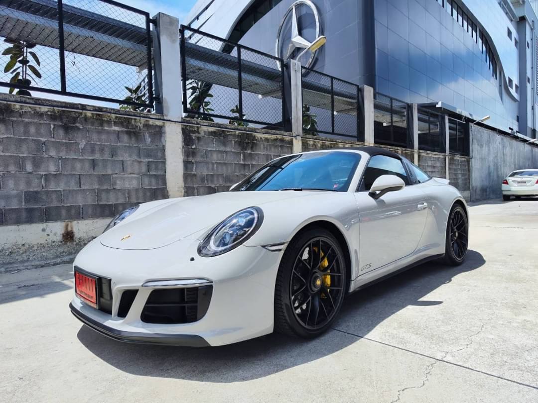 2018 Porsche 911.2 Carrera 4 GTS TAGA สีขาว (รูปที่ 2)