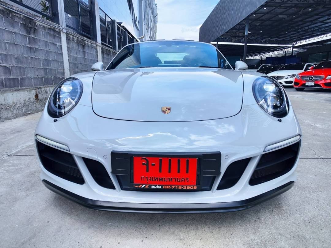 2018 Porsche 911.2 Carrera 4 GTS TAGA สีขาว (รูปที่ 17)