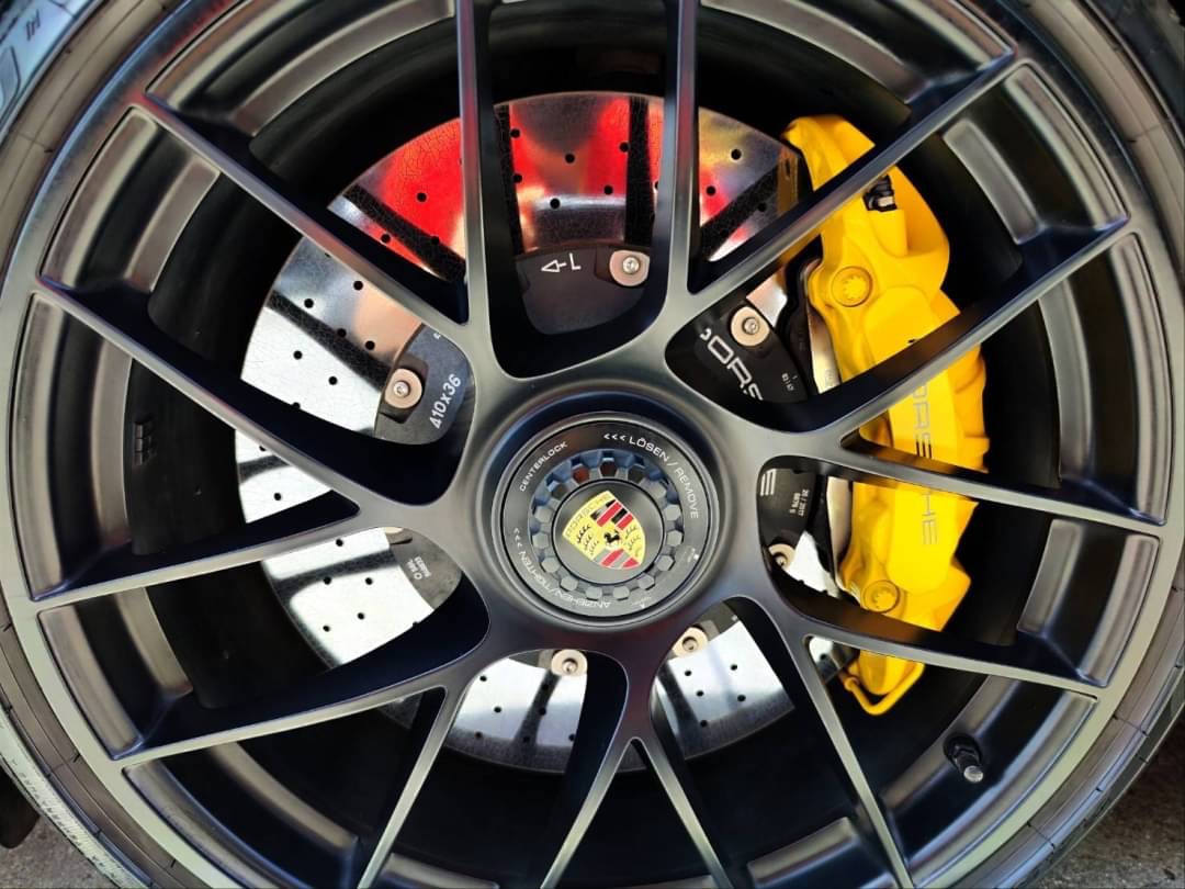 2018 Porsche 911.2 Carrera 4 GTS TAGA สีขาว (รูปที่ 7)