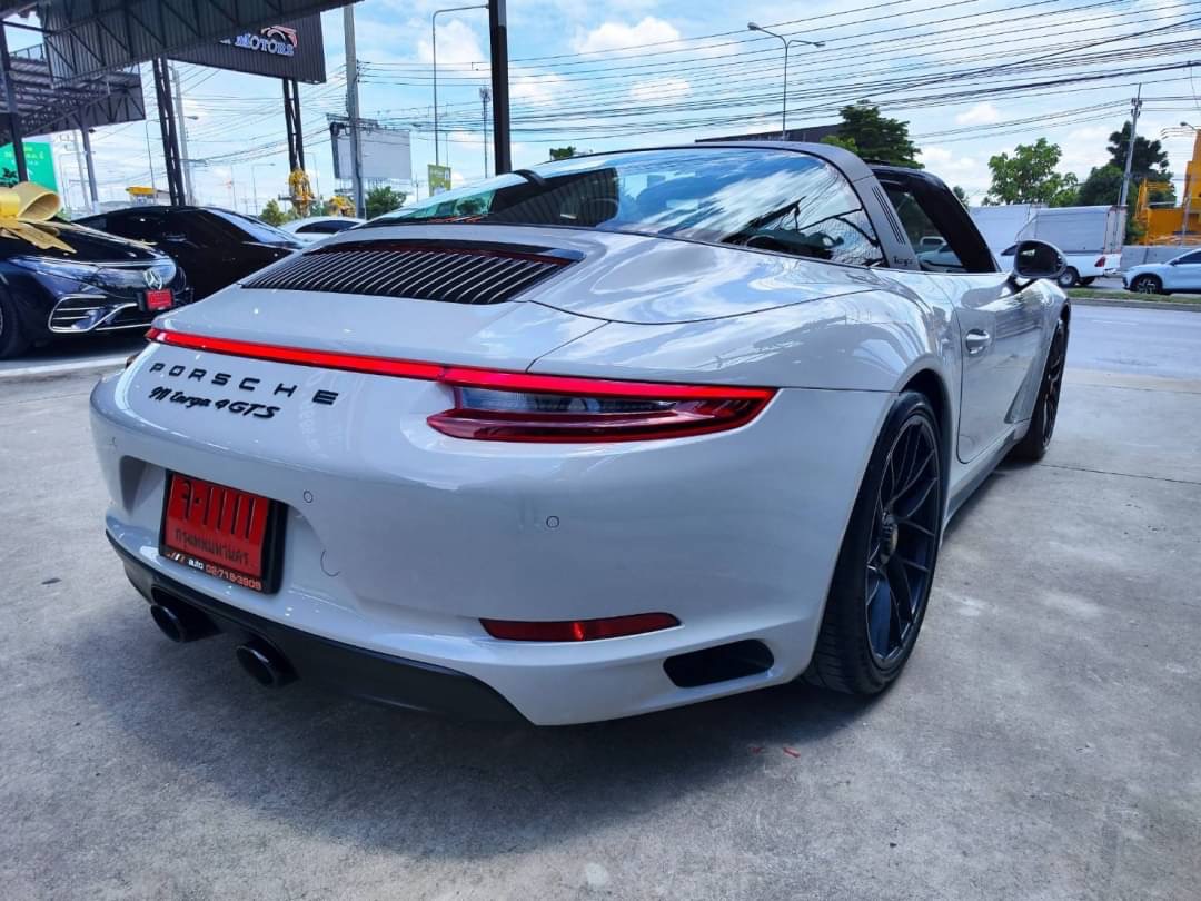 2018 Porsche 911.2 Carrera 4 GTS TAGA สีขาว