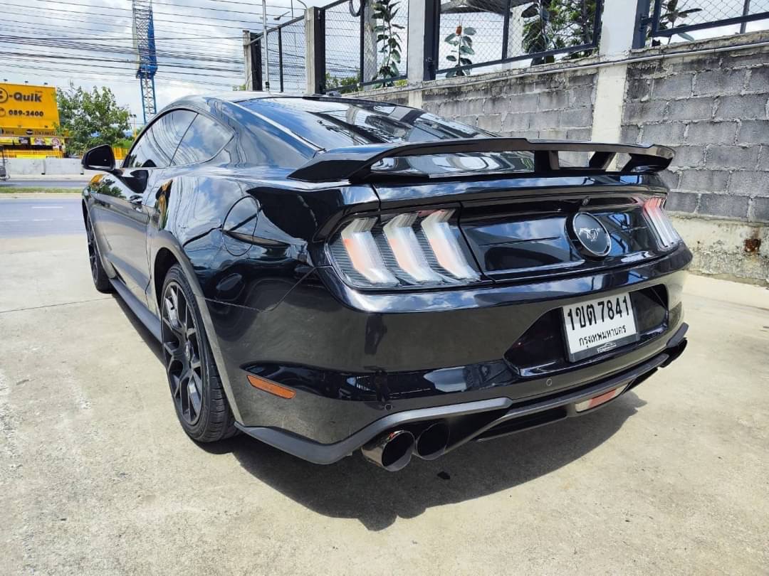 2020 Ford Mustang สีดำ (รูปที่ 12)