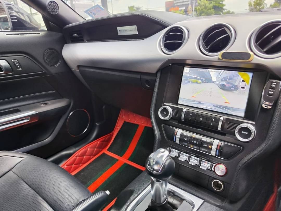 2020 Ford Mustang สีดำ (รูปที่ 5)