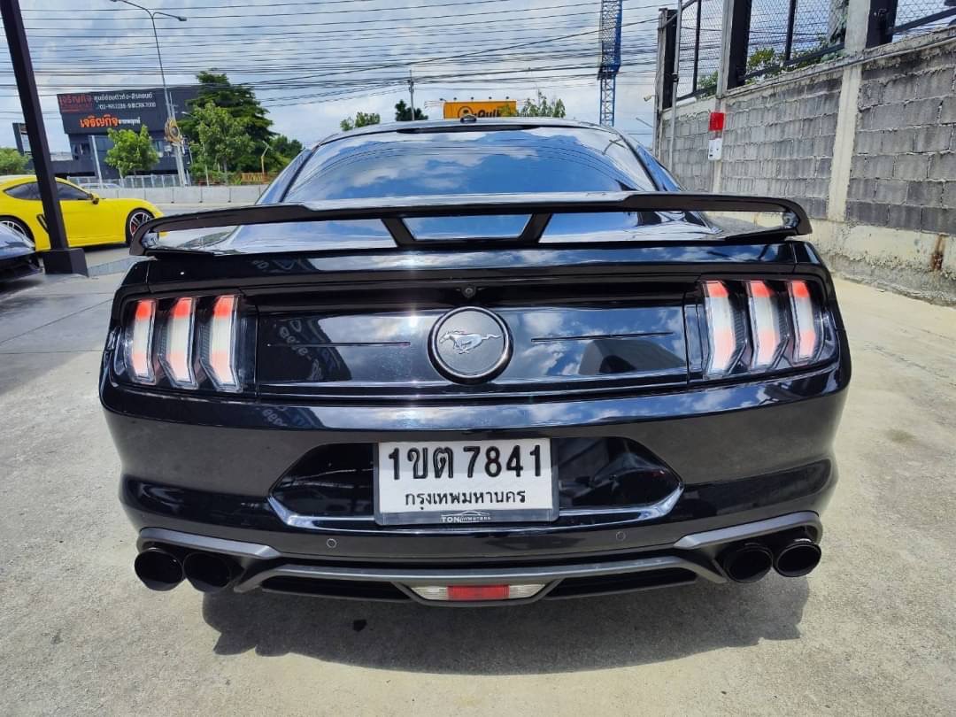 2020 Ford Mustang สีดำ (รูปที่ 13)