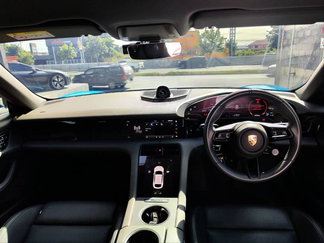 2023 Porsche Taycan สีฟ้า (รูปที่ 2)