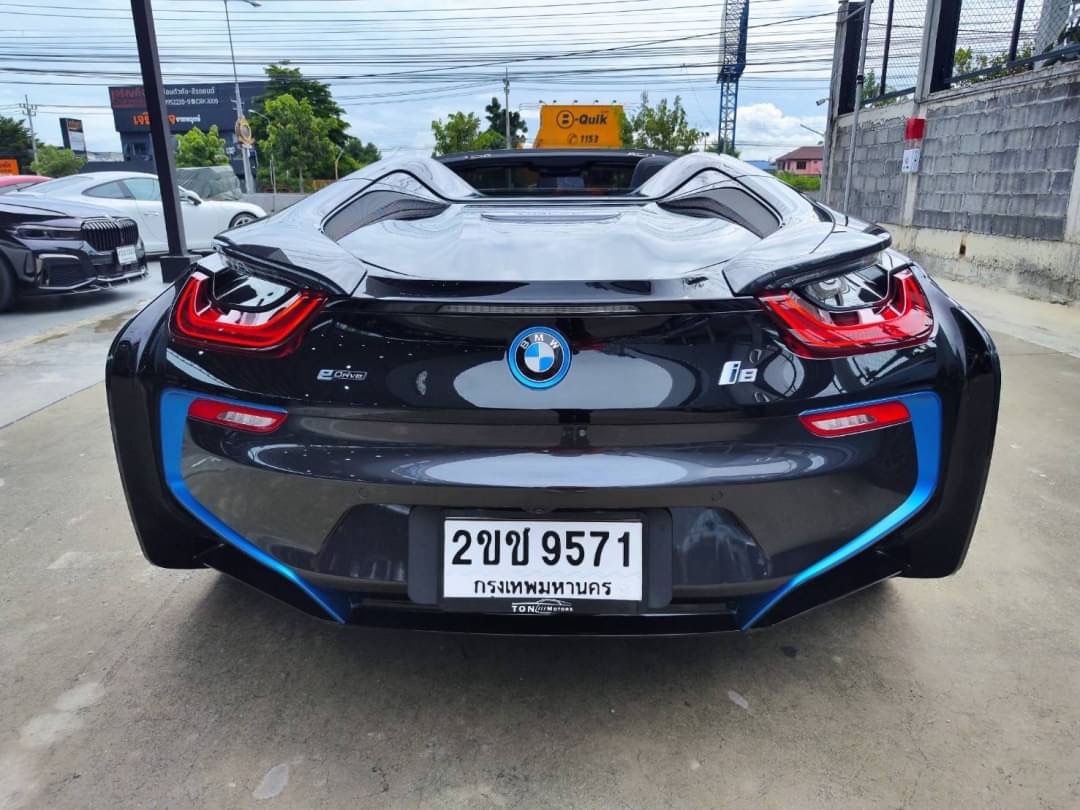 2018 BMW i8 สีดำ (รูปที่ 13)
