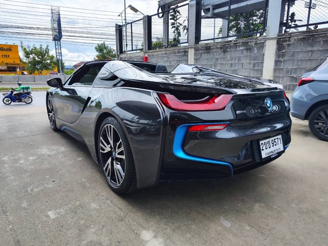 2018 BMW i8 สีดำ (รูปที่ 15)