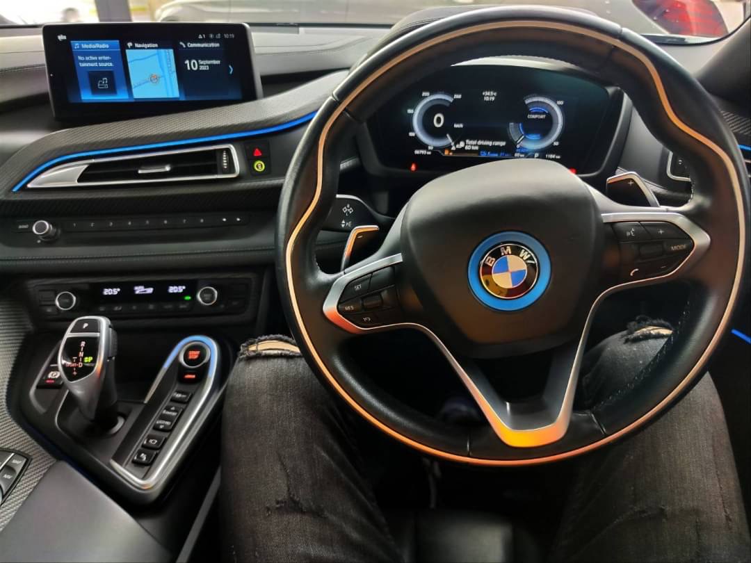 2018 BMW i8 สีดำ (รูปที่ 3)
