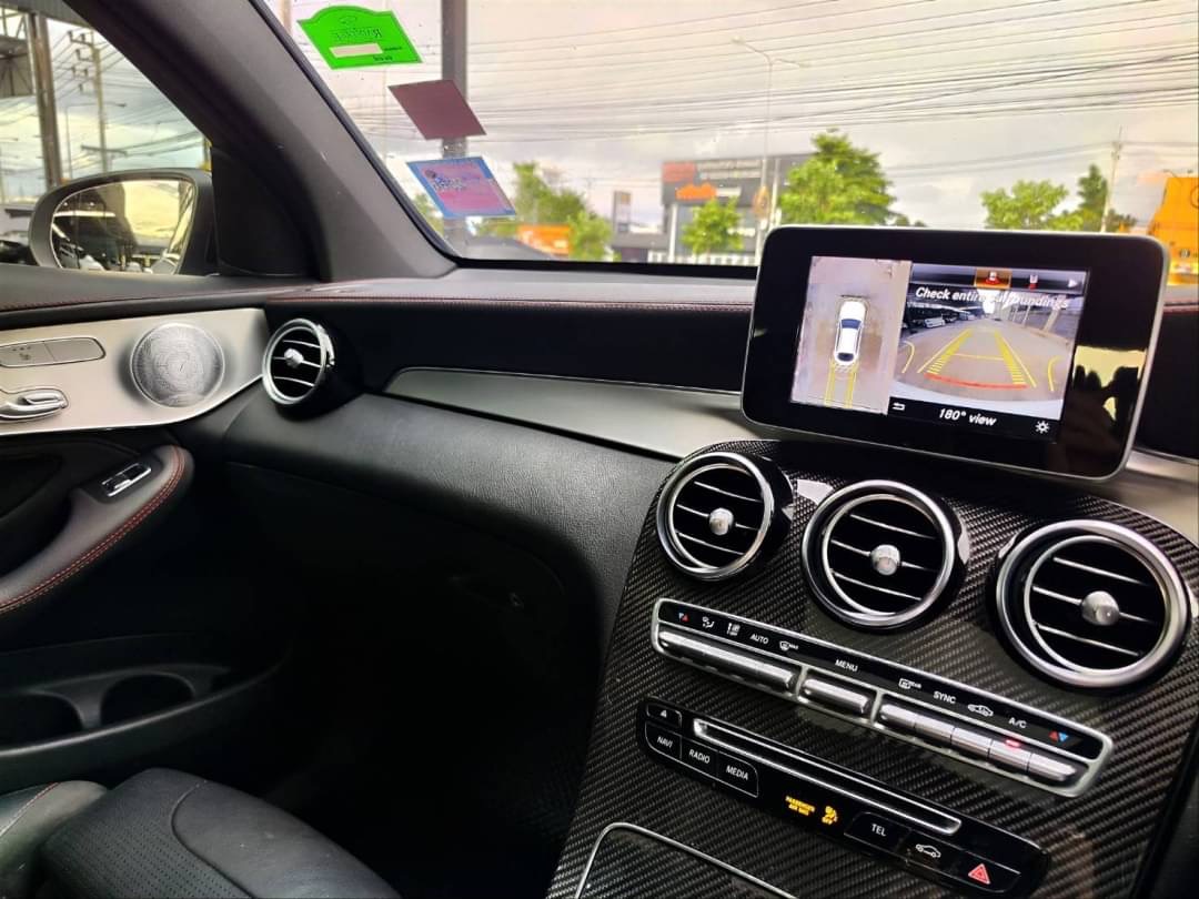 2021 Mercedes-Benz GLC-Class GLC43 สีขาว (รูปที่ 8)