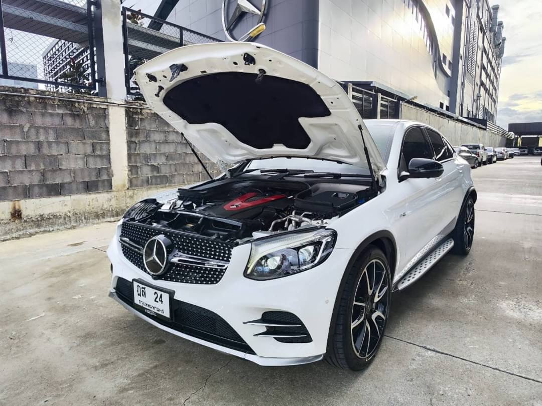 2021 Mercedes-Benz GLC-Class GLC43 สีขาว (รูปที่ 2)