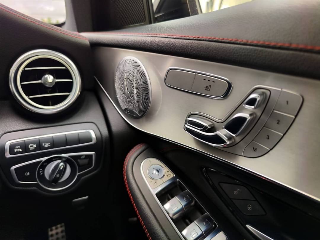 2021 Mercedes-Benz GLC-Class GLC43 สีขาว (รูปที่ 10)