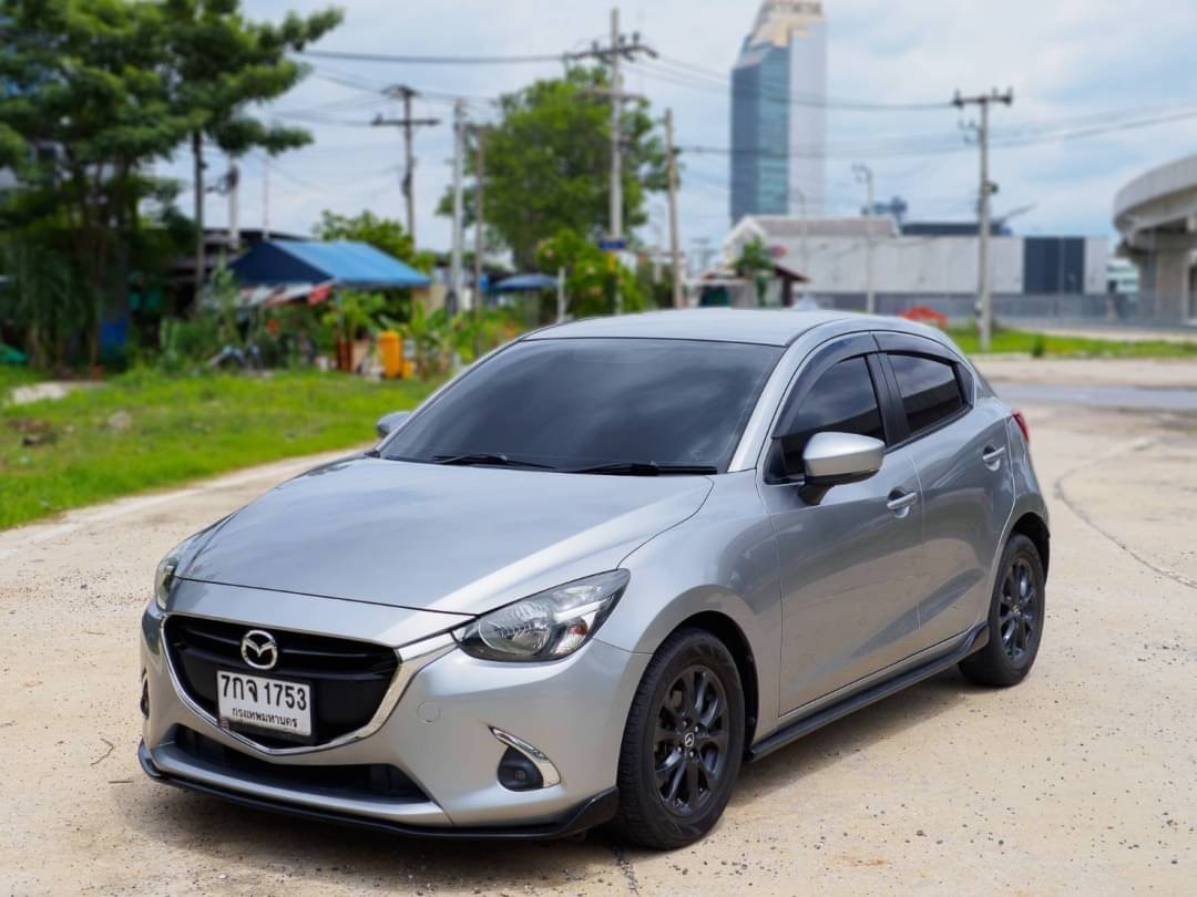 2018 Mazda 2 Hatchback (5 ประตู) สีเงิน