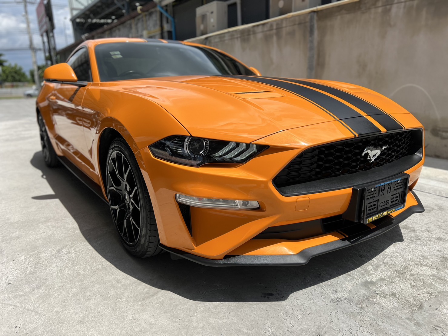 2020 Ford Mustang 2.3L สีส้ม (รูปที่ 6)