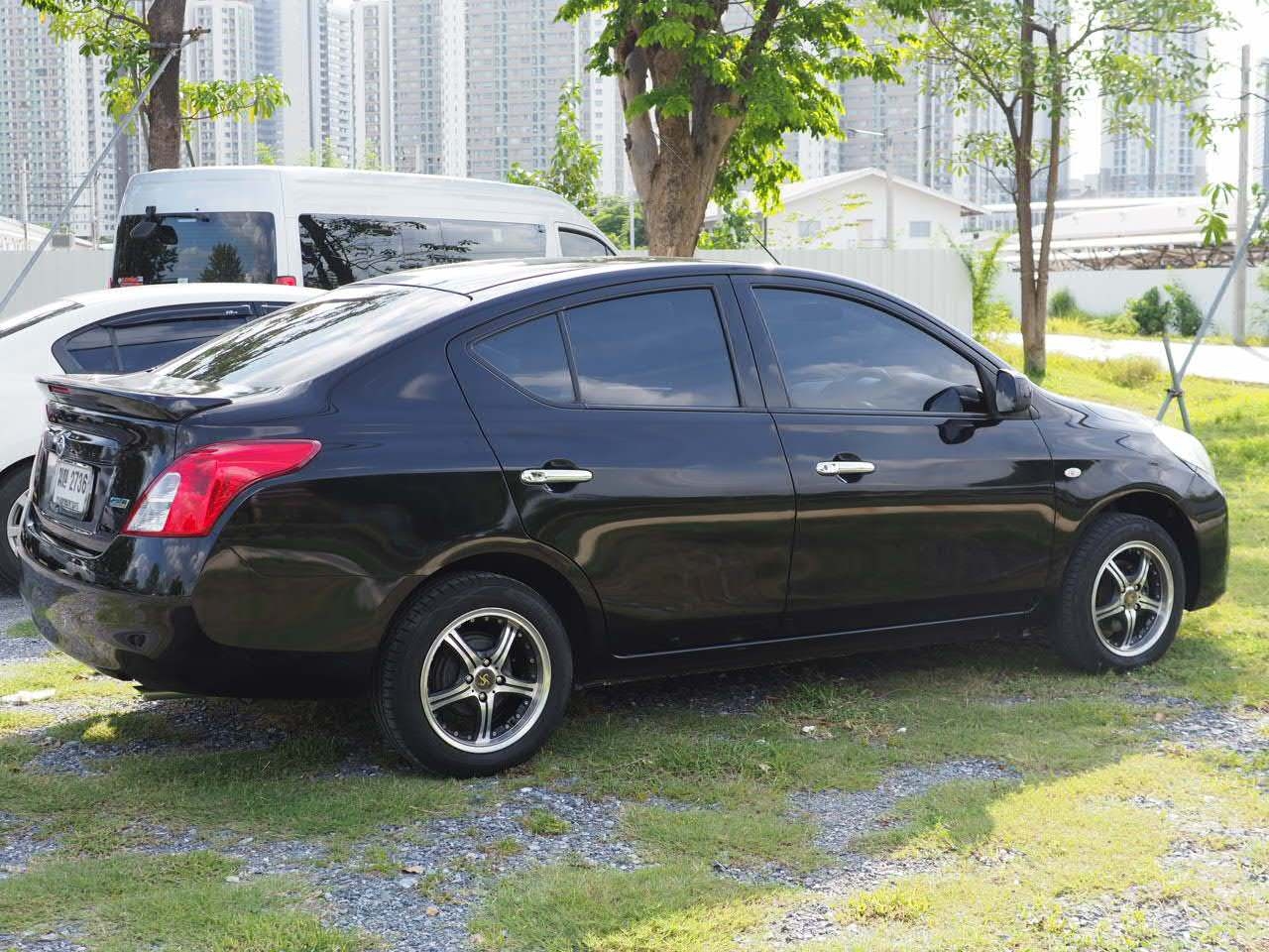 2012 Nissan Almera สีดำ (รูปที่ 4)