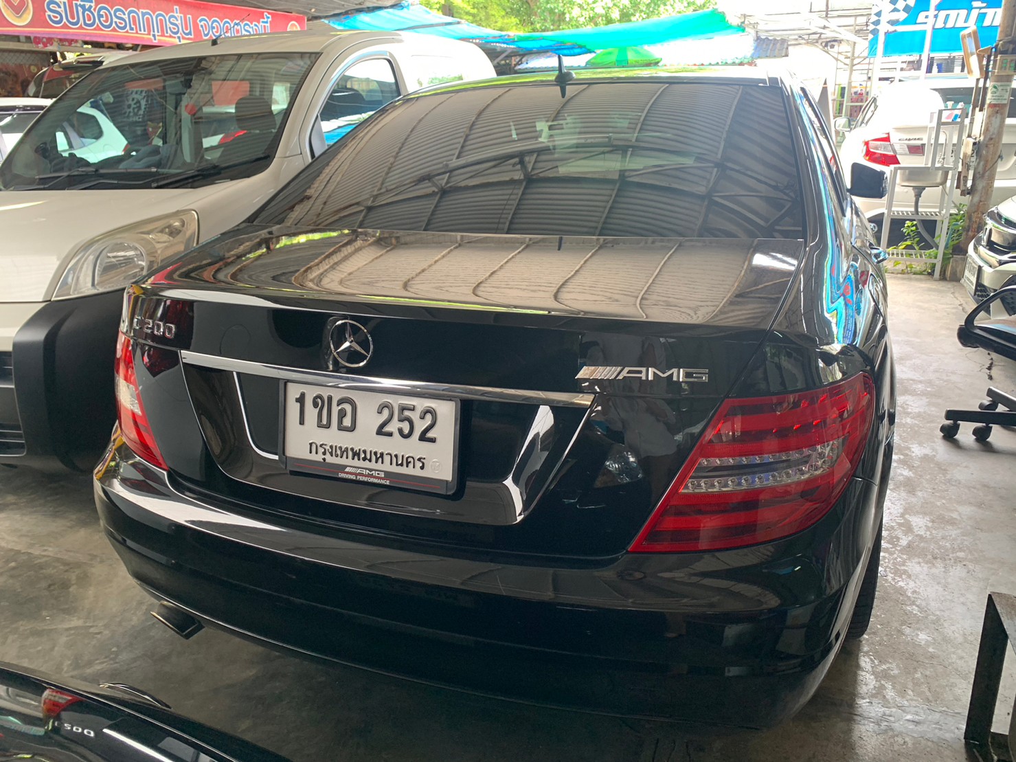 2012 Mercedes-Benz C-Class W205 C200 สีดำ