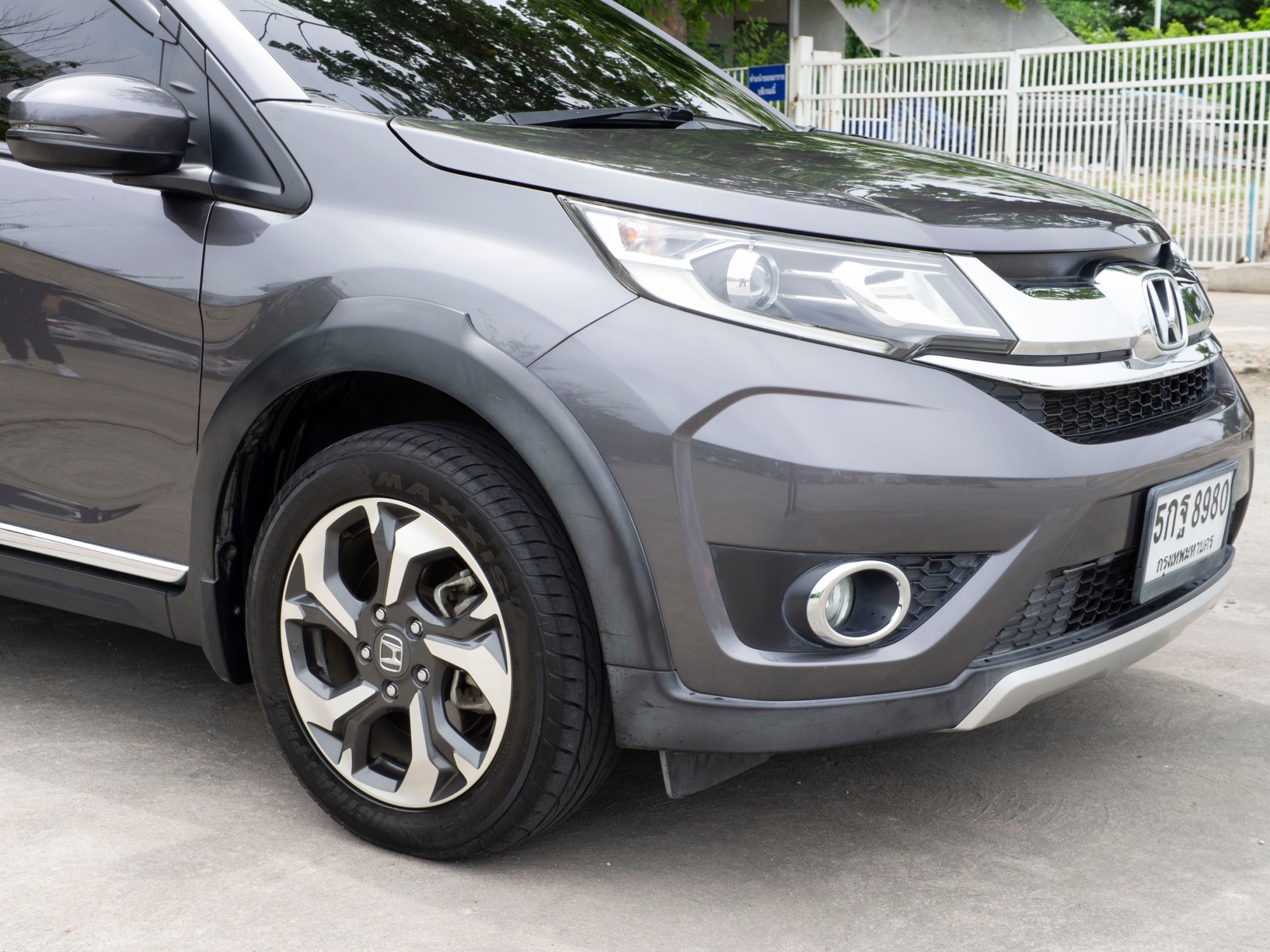 2016 Honda BR-V สีเทา (รูปที่ 20)