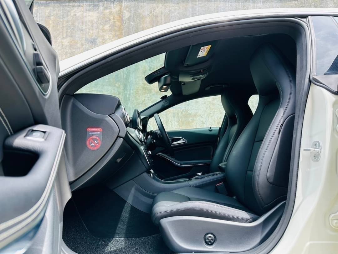 2015 Mercedes-Benz CLA-Class C117 CLA180 สีขาว (รูปที่ 15)