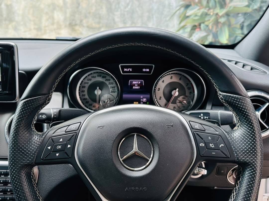 2015 Mercedes-Benz CLA-Class C117 CLA180 สีขาว (รูปที่ 12)