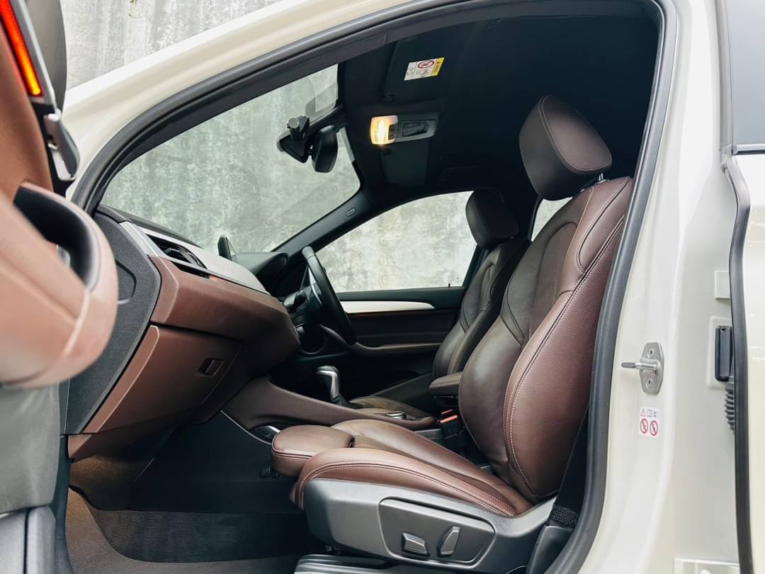 2020 BMW X1 F48 สีขาว (รูปที่ 8)